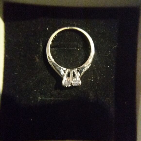 Reserved for ann09091970 Nwot 925 Sterling silver Moissanite Ring size 9 - Picture 13 of 15